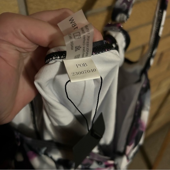 NWT DACI Sweetheart Neckline Backless One Piece Swimsuit-Purple Floral Size 18W - Picture 4 of 6